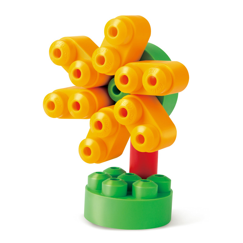 Hape PolyM Birds ’n’ Beasts | 13 Piece Building Brick Animal Toy Set dengan Stiker & Aksesoris